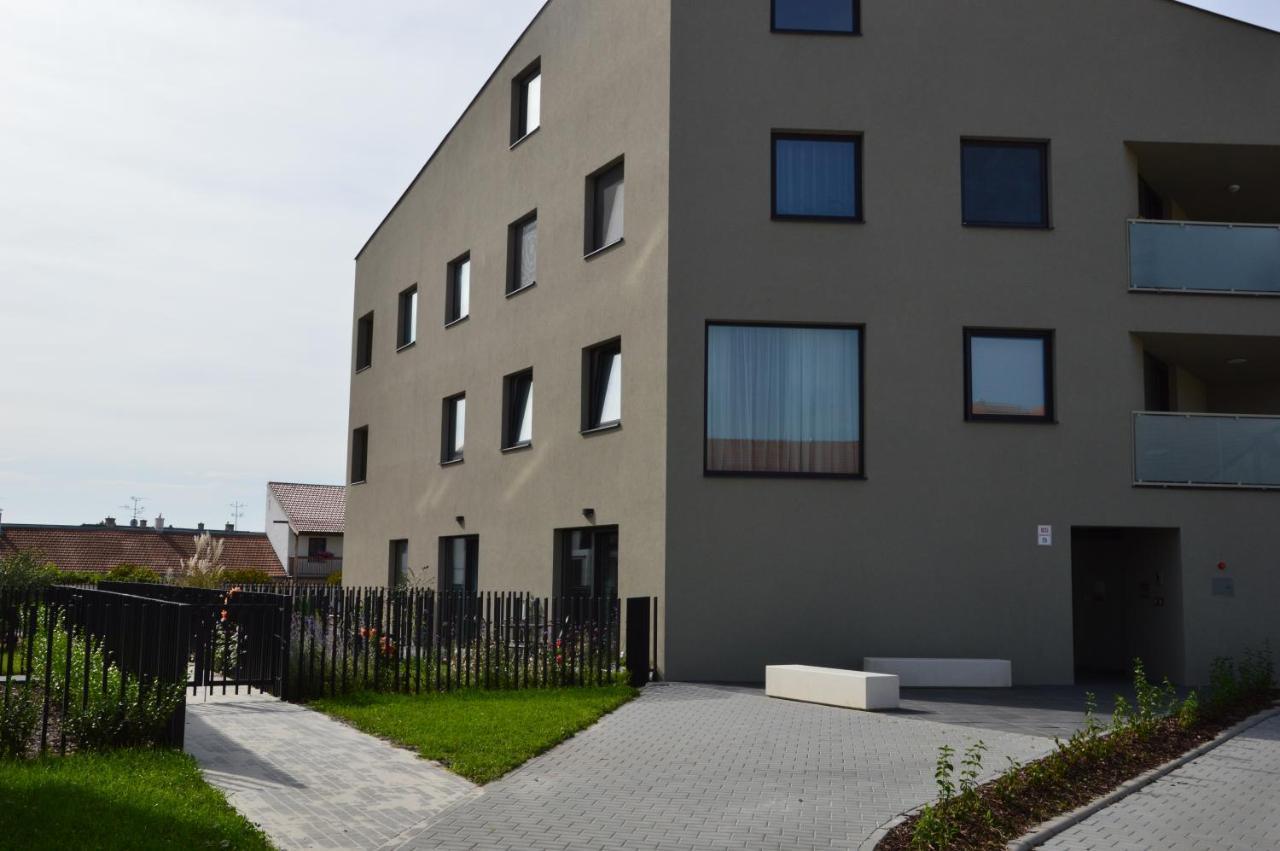 Palm Garden Apartment 2 Mikulov Εξωτερικό φωτογραφία